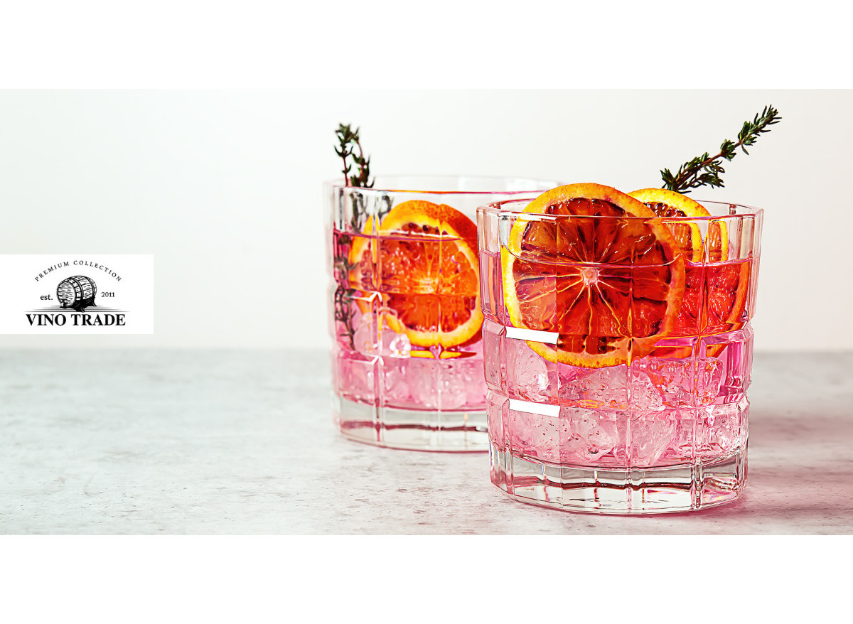 Ružový gin alebo pink gin: Prečo je populárny?